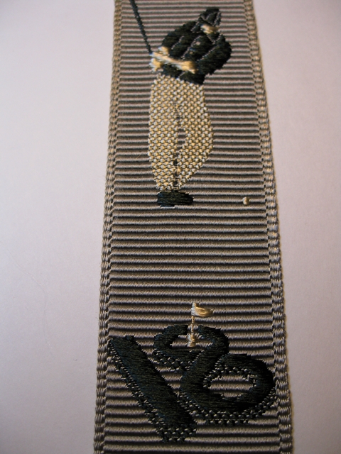 GOLF DESIGN WITH DARK GREEN AND GOLD ON BEIGE BACKGROUND "Y" STYLE 1 1/3" X 48" DELUXE SUSPENDERS.WITH GOLD GRIPS AND 2 LENGTH ADUSTERS YD-GGO76B48#102g